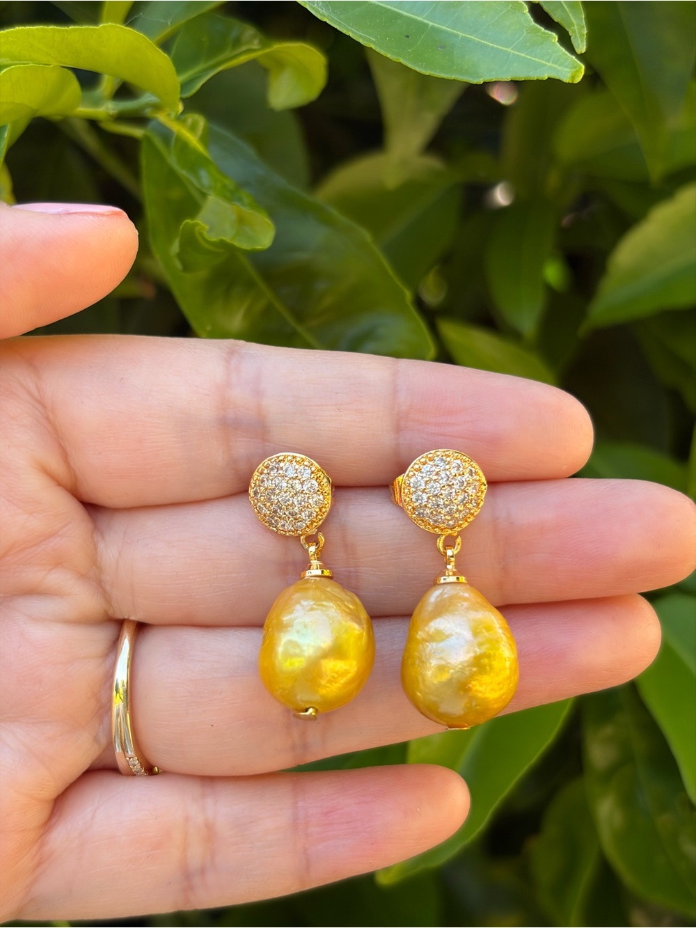 Golden drop earrings baroque/gold plated